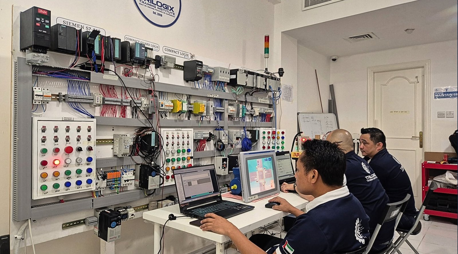 Level up industrial automation skills with Rockwell and Siemens platforms